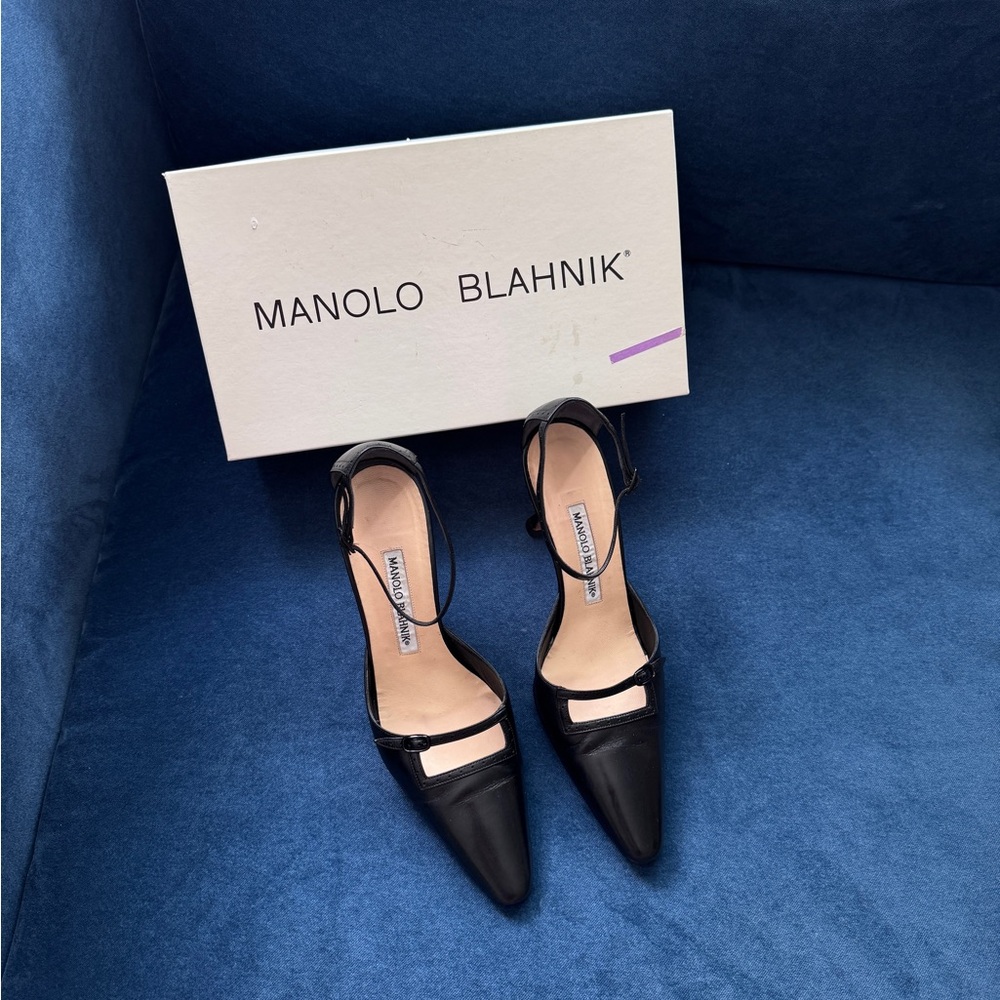 ❌SOLD❌Manolo Blahnik Black Leather Ankle
Strap Heels‎ Size 37